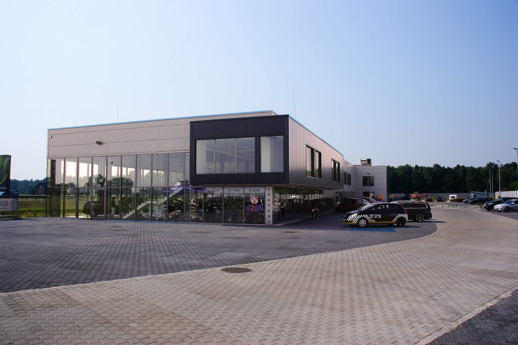 Salon samochodowy VOLVO wraz z serwisem