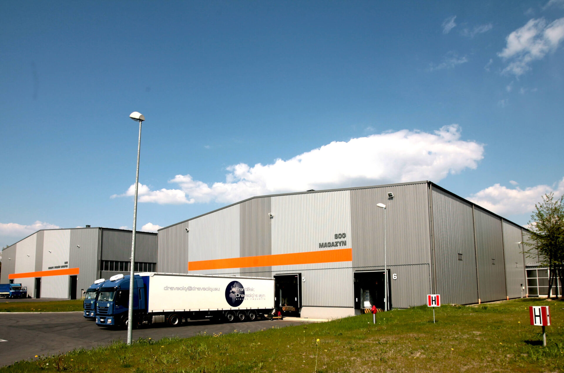 Hala produkcyjno-magazynowa GRUPA KĘTY S.A.