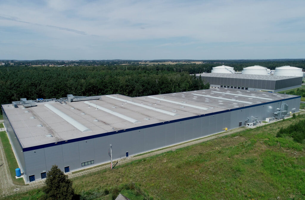 Hala produkcyjna PANATTONI dla KONGSBERG AUTOMOTIVE