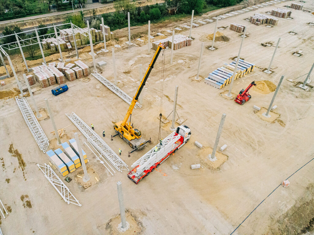 budowa hal handlowych