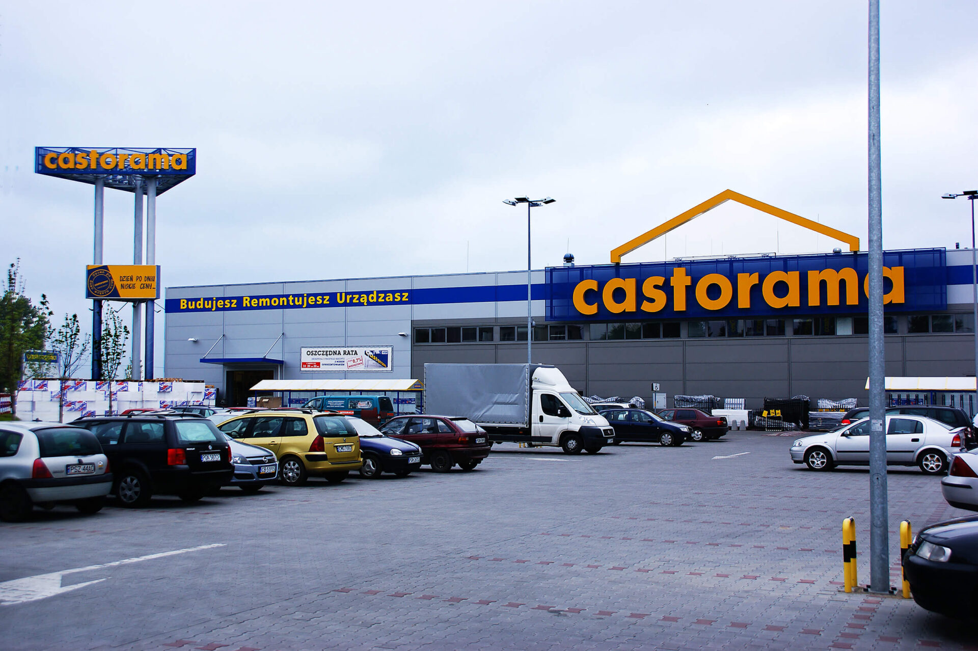 Hala handlowa CASTORAMA