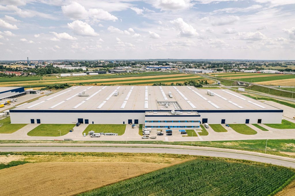 Hala produkcyjno-magazynowa PANATTONI dla firmy Leviat